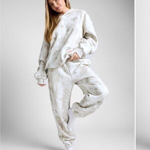 Comfrt Camo Sweatpants